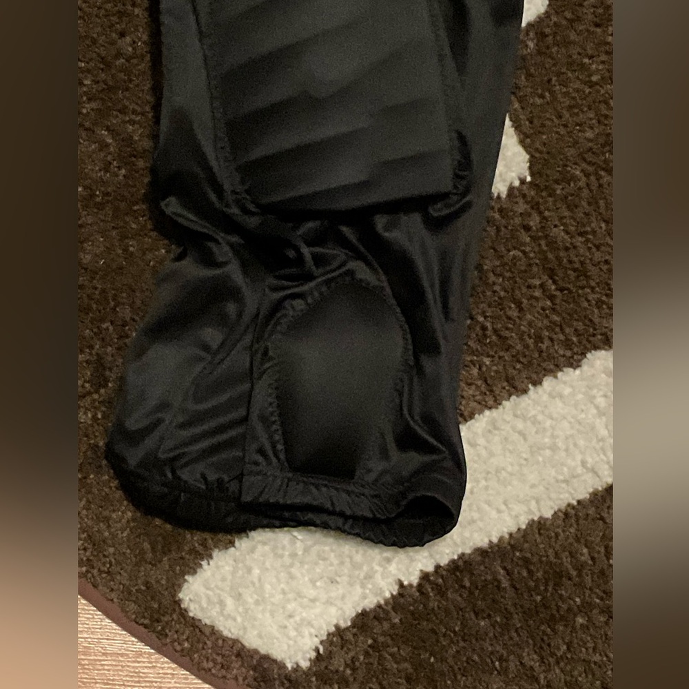Nike youth Black Sports Bottoms - Picture 12 of 16